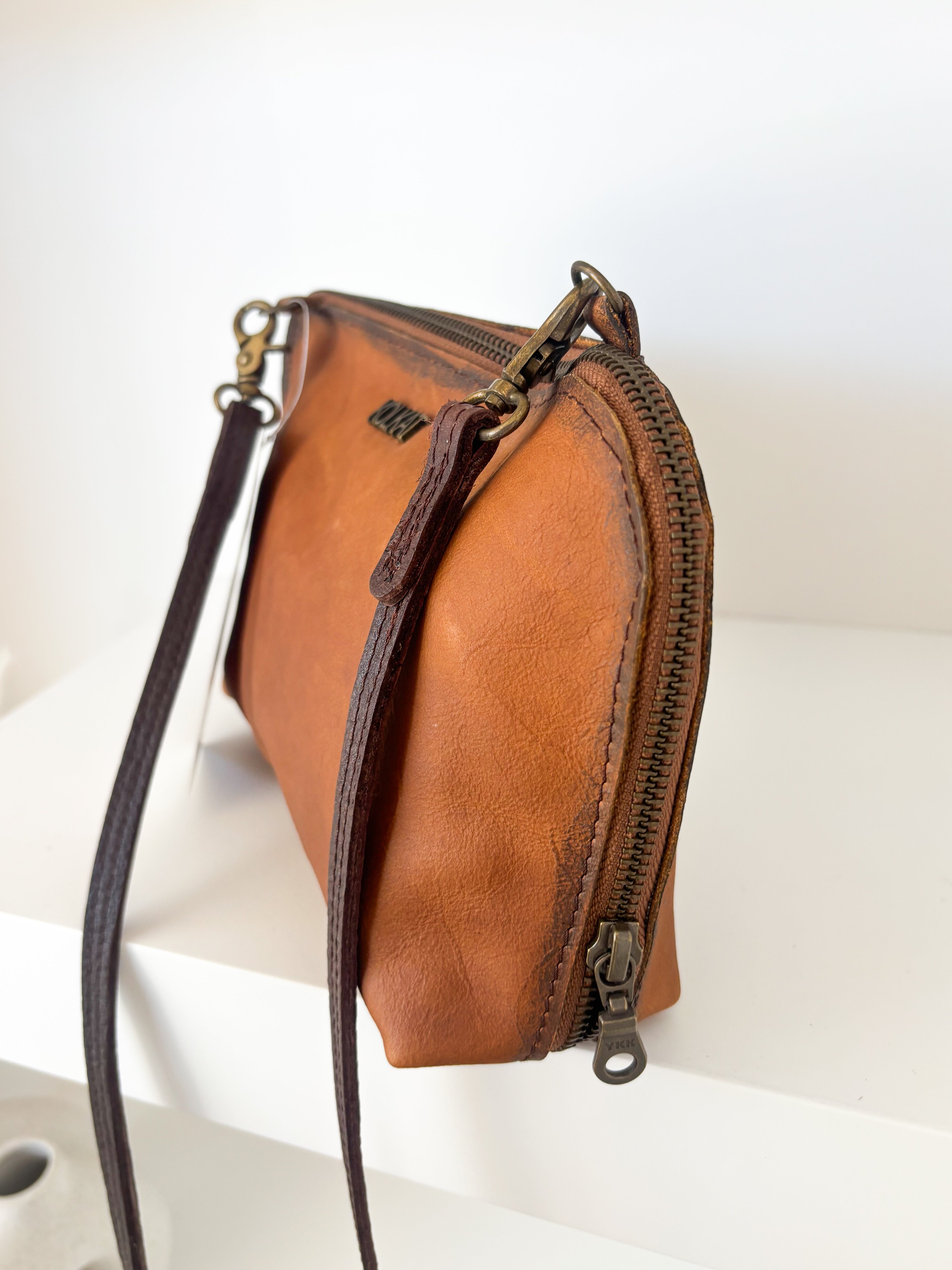 Flare Pochette Sling Bag (Kat03)